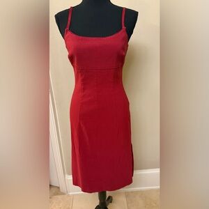 Guess stretchy red midi dress 🔥 Size 7